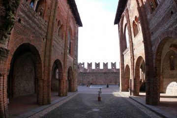 Il nartece visto dal portale