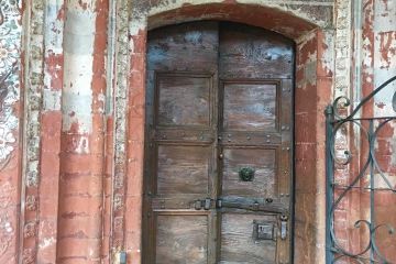 l'accesso laterale dal chiostro