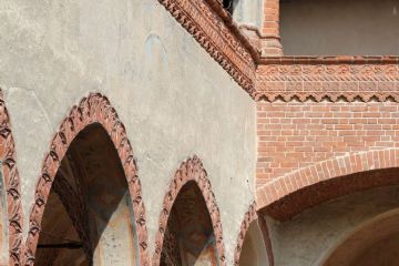 Le arcate del chiostro