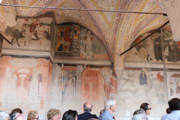 Gli affreschi del chiostro
