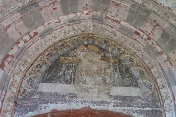 Cristo risorto <br>Lunetta sovrapporta ingresso dal chiostro