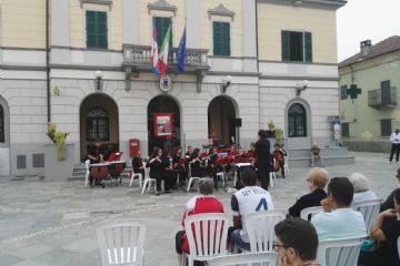 Associazioni e Scuole lungo le vie del borgo<br>L'esibizione dell'Orchestra dell'Istituto Civico Musicale Brera di Novara
