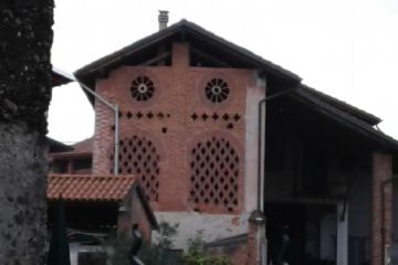 Lungo la via Barbavara