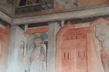 Gli affreschi del chiostro