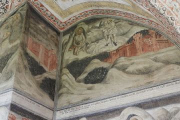 Gli affreschi del chiostro