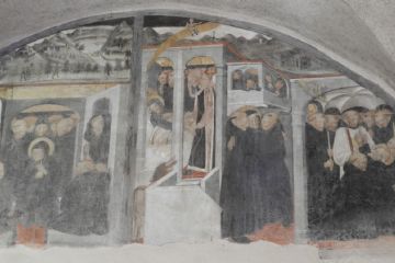 Gli affreschi del chiostro