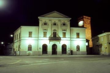 Palazzo Comunale e Scorcio Torre Campanaria (Ft. C. Malinverni)