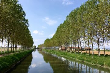 Canale Cavour con splendidi giochi di riflessi