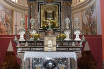 Santuario - Altare Marmoreo Datato 1752